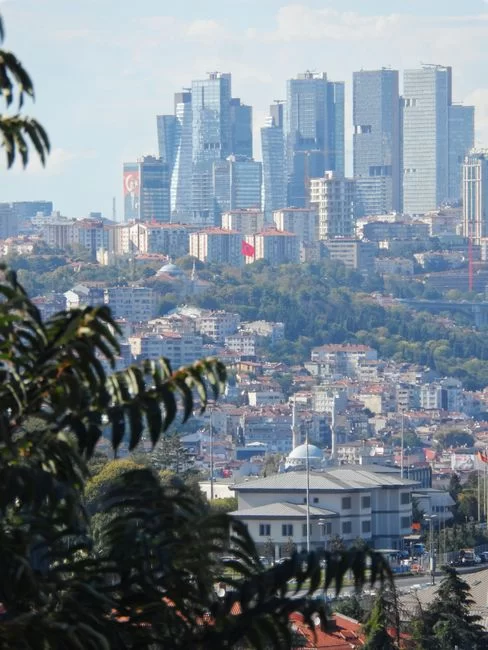 Halkalı Yaşam Rehberi ile ulaşım ağlarının merkezi konumu